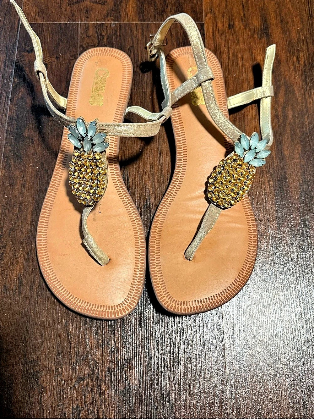 Carlos Santana Women's Gold Pineapple Sandals